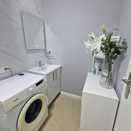 بيت للعطل Stylish With King-size Bed And Ocean View, Paraiso 209