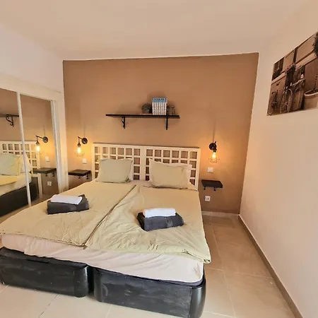 Stylish With King-size Bed And Ocean View, Paraiso 209 Сasa de vacaciones Costa Adeje (Tenerife)