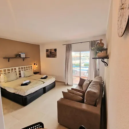 Сasa de vacaciones Stylish With King-size Bed And Ocean View, Paraiso 209